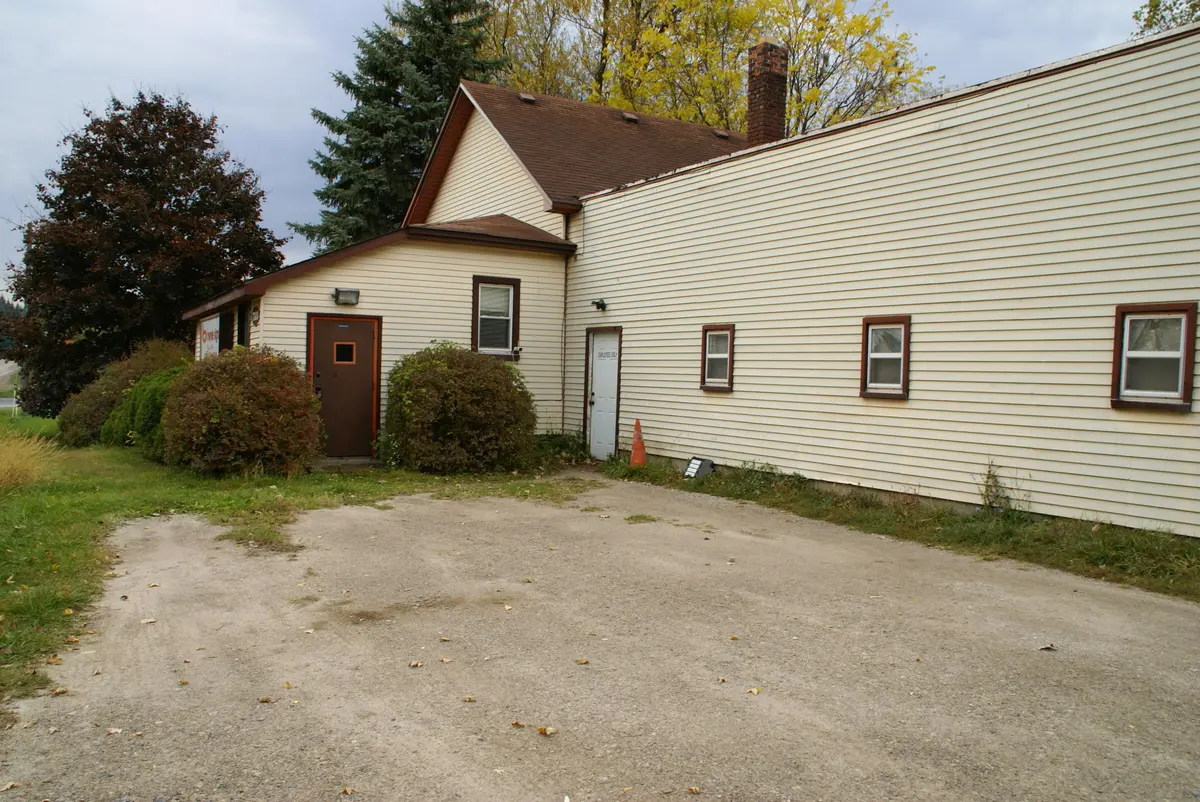 7300 Pontiac TRL, Salemtownship_washtenaw, MI 48178