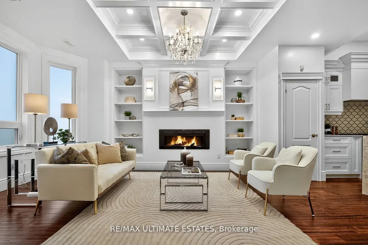 290 Bathurst ST, Toronto C01, ON M5T 2S3