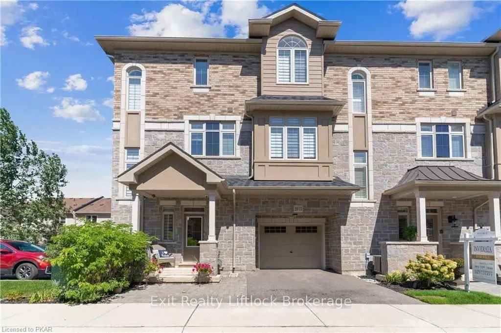 2015 Deerview Common, Oakville, ON L6M 0L9