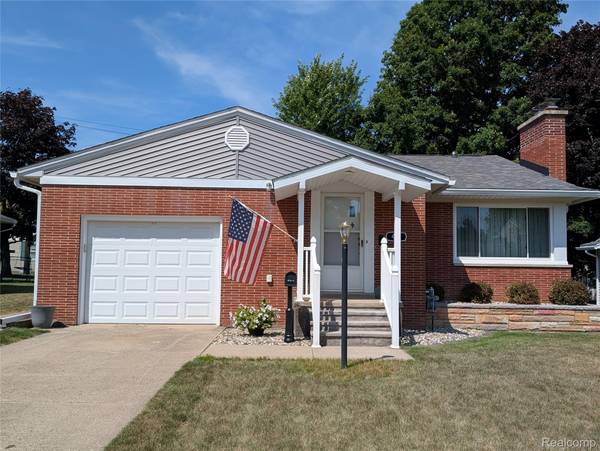 411 Cleveland ST, Bad Axe, MI 48413