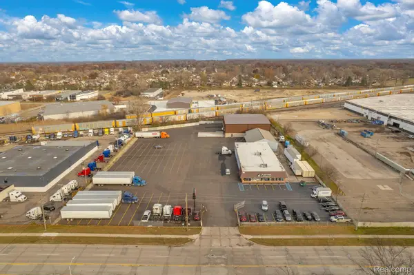 1475 S Newburgh RD, Westlandcity_wayne, MI 48186