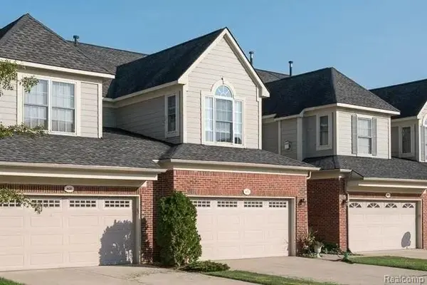 1622 Commodore CIR, Cantonchartertownship_wayne, MI 48187