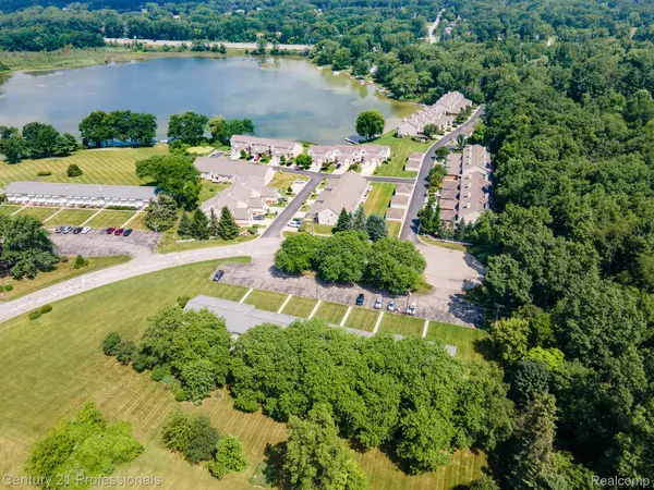 5959 ALAN #56, Brightontownship_livingston, MI 48116