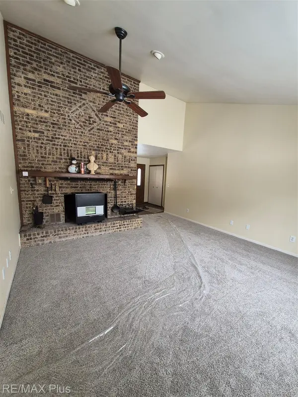 1115 Turrill RD, Lapeertownship_lapeer, MI 48446