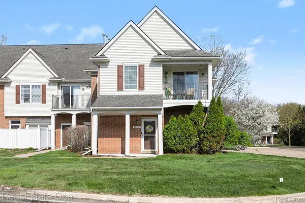 2858 Cottonwood DR #C, Waterfordchartertownship_oakland, MI 48328