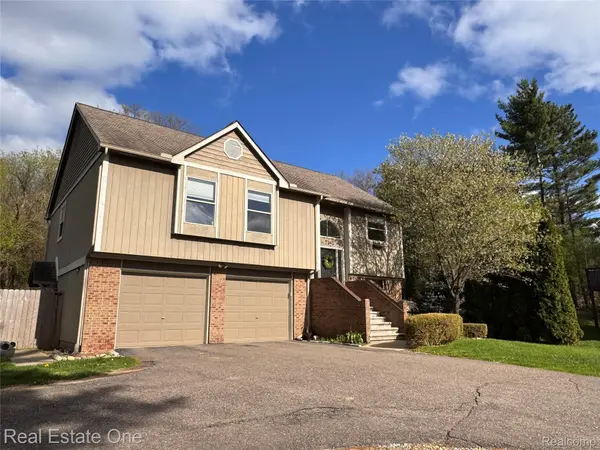 1345 S Milford RD, Milfordvillage_oakland, MI 48381