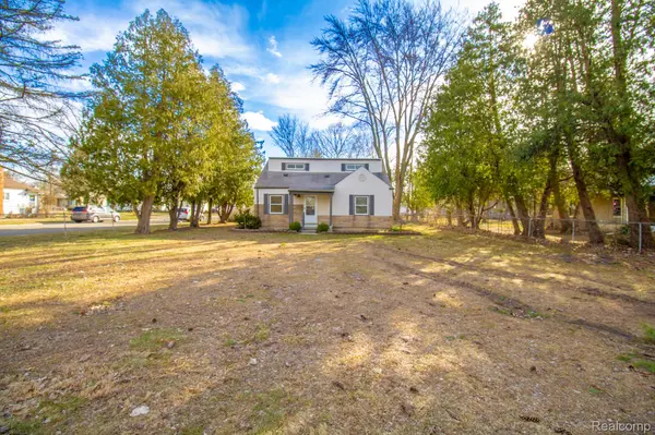 14888 Sunbury ST, Livoniacity_wayne, MI 48154