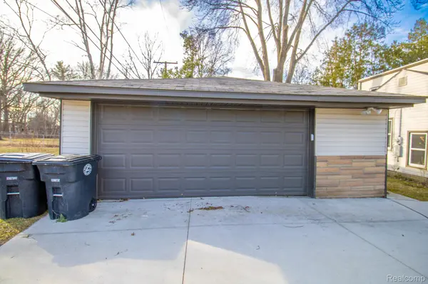 14888 Sunbury ST, Livoniacity_wayne, MI 48154