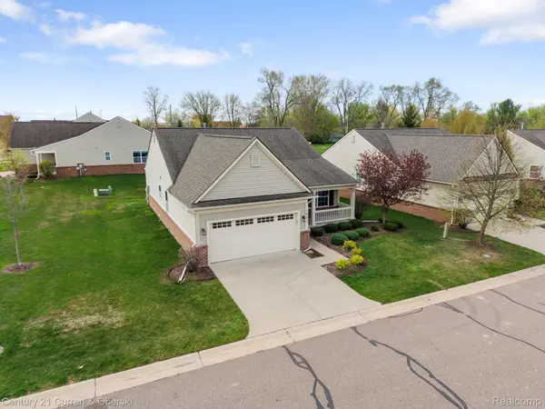 1091 Paddock DR, Southlyoncity_oakland, MI 48178