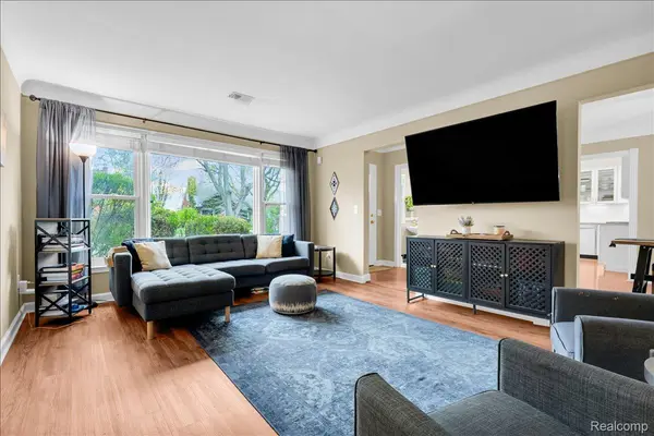 4161 Seminole DR, Royaloakcity_oakland, MI 48073