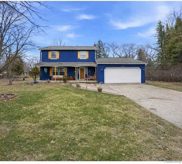 5371 Tuliptree CT, Flintchartertownship_genesee, MI 48532