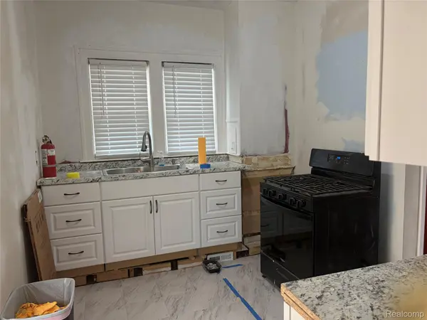 51 Henderson ST, Pontiaccity_oakland, MI 48341