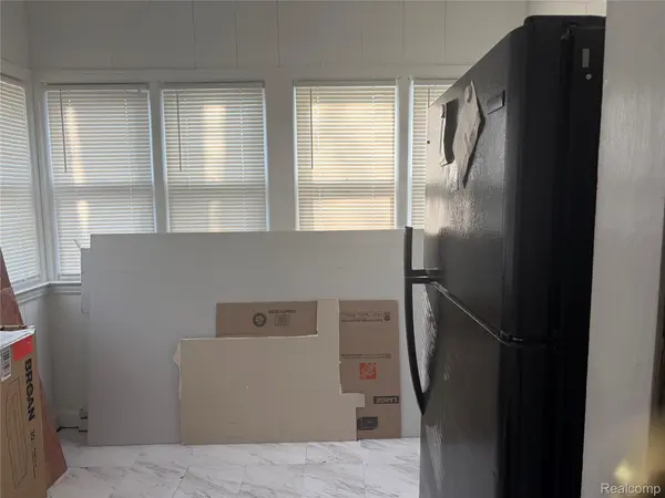 51 Henderson ST, Pontiaccity_oakland, MI 48341