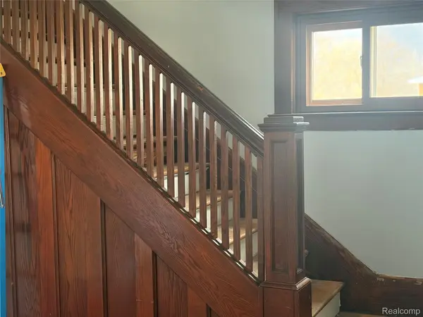 51 Henderson ST, Pontiaccity_oakland, MI 48341