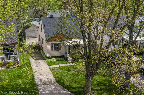 3012 GREENFIELD RD, Berkleycity_oakland, MI 48072