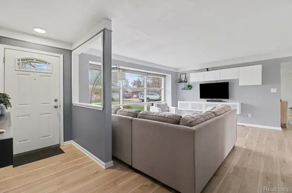 41024 Mooringside, Novicity_oakland, MI 48375