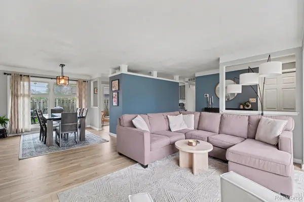 41024 Mooringside, Novicity_oakland, MI 48375