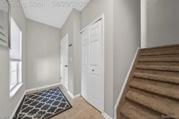 2854 Cottonwood DR #B, Waterfordchartertownship_oakland, MI 48328