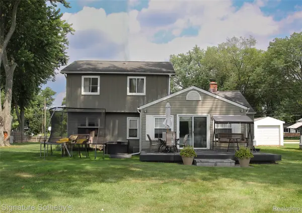 9393 Boncrest ST, Commercechartertownship_oakland, MI 48382