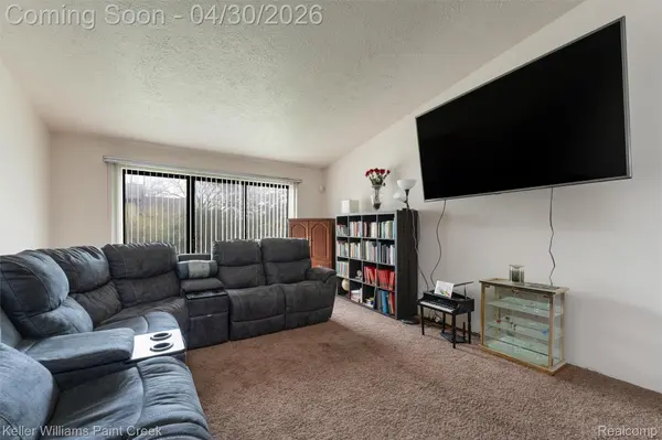 19877 Villa CT W, Southfieldcity_oakland, MI 48076