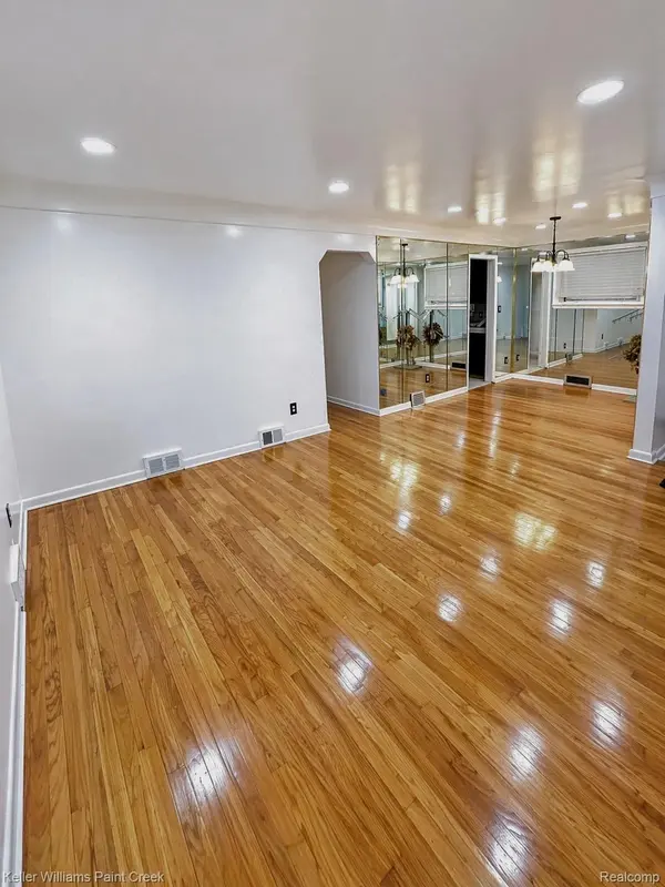 13860 E State Fair AVE, Detroitcity_wayne, MI 48205