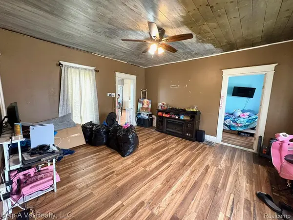 606 Bond ST, Cadillaccity_wexford, MI 49601