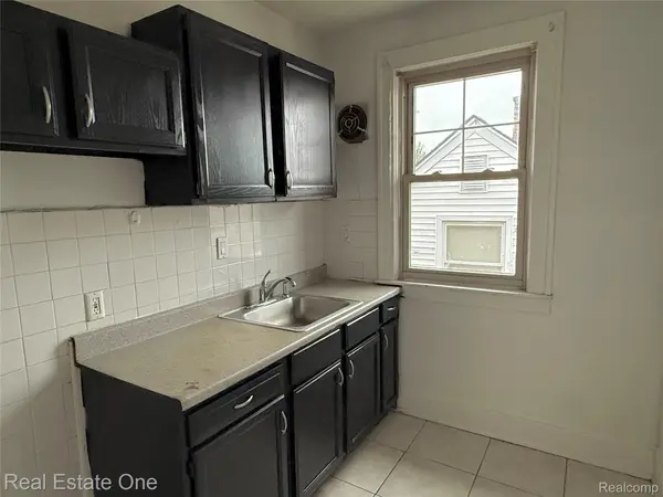 4700 CURTIS ST #2W, Dearborncity_wayne, MI 48126