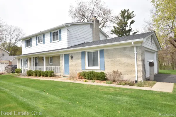 3275 Golfhill DR, Waterfordchartertownship_oakland, MI 48329