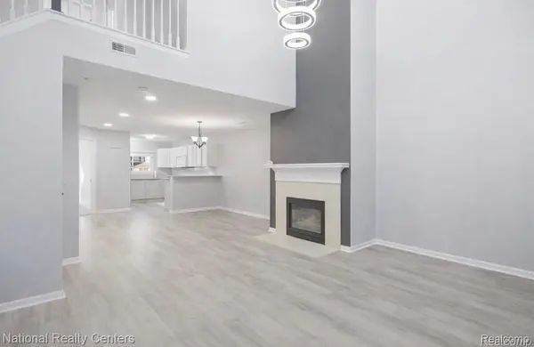 16878 Farmington RD, Livoniacity_wayne, MI 48154