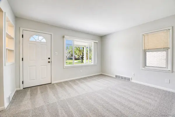 1660 Goddard RD, Lincolnparkcity_wayne, MI 48146