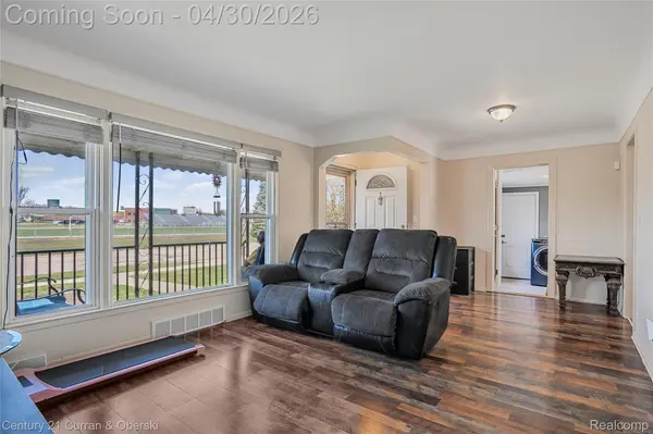 15040 Berwick ST, Livoniacity_wayne, MI 48154