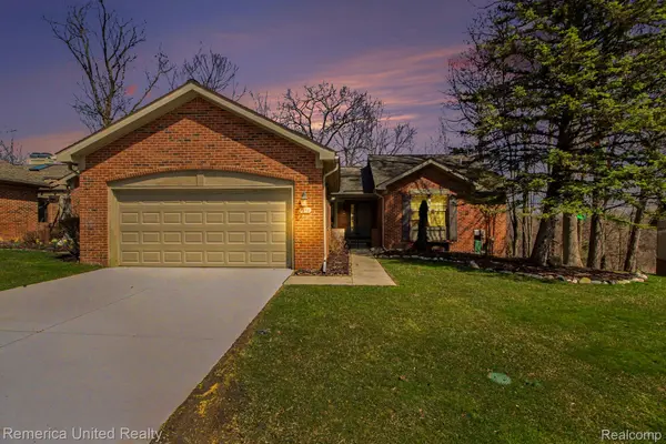 7184 Westchester RD #125, Westbloomfieldchartertownship_oakland, MI 48322