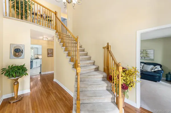 6907 KINGS MILL DR, Cantonchartertownship_wayne, MI 48187