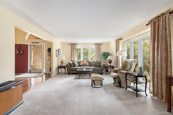 6907 KINGS MILL DR, Cantonchartertownship_wayne, MI 48187