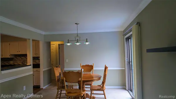 41682 Bedford DR, Cantonchartertownship_wayne, MI 48187