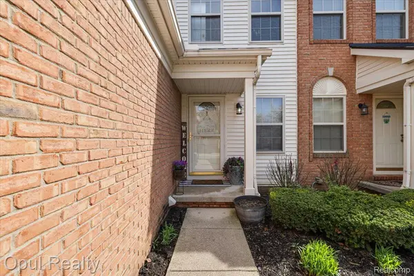 8745 Vine ST, Vanburenchartertownship_wayne, MI 48111