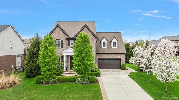 1138 Pembroke DR, Rochesterhillscity_oakland, MI 48307