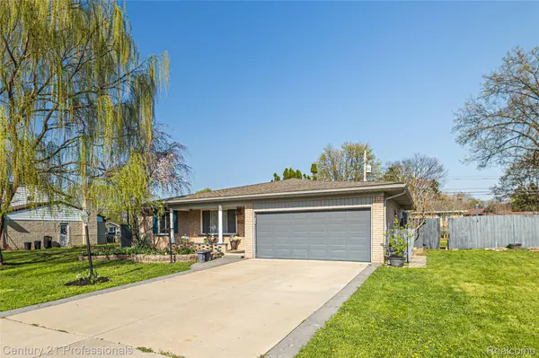 38106 Rockhill ST, Clintonchartertownship_macomb, MI 48036