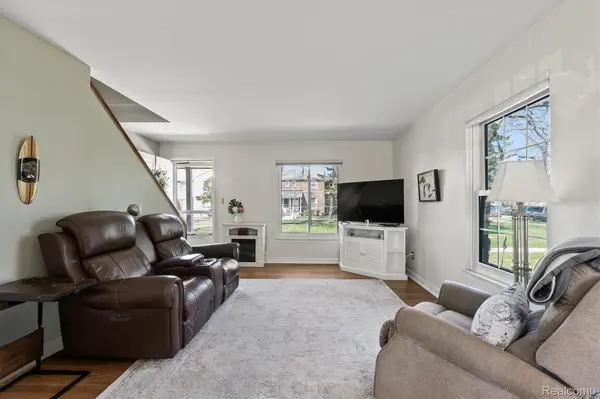 22923 Gary LN, Stclairshorescity_macomb, MI 48080