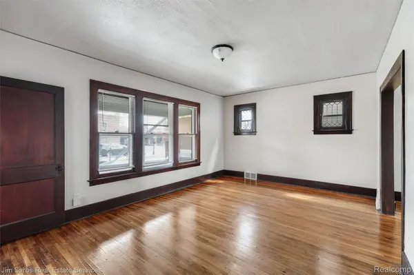 1405 LAKEPOINTE ST, Grossepointeparkcity_wayne, MI 48230