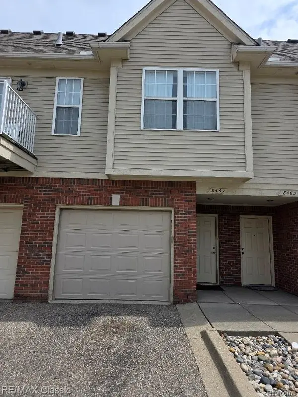 8469 Heywood CIR, Sterlingheightscity_macomb, MI 48312