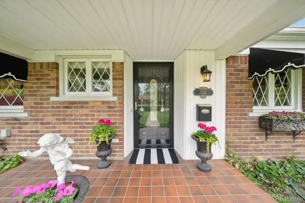 511 S GULLEY RD, Dearborncity_wayne, MI 48124