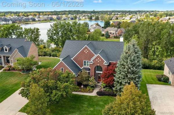 656 Overlook DR, Oxfordchartertownship_oakland, MI 48371