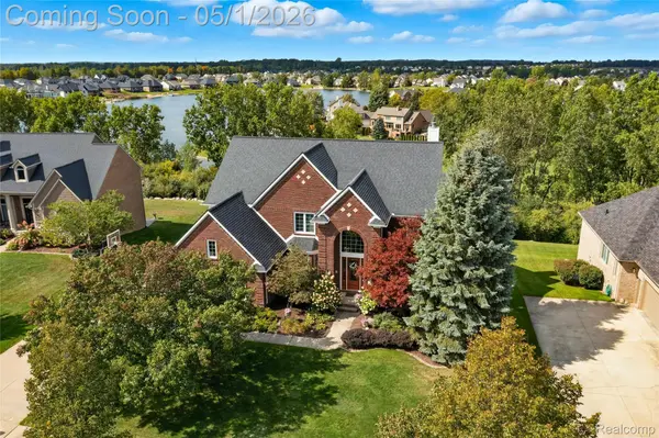 656 Overlook DR, Oxfordchartertownship_oakland, MI 48371