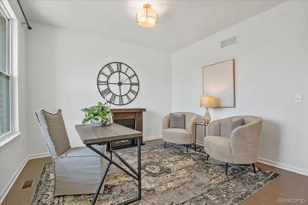 8249 Starina CT, Greenoaktownship_livingston, MI 48116