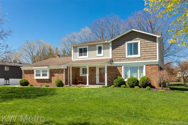 5267 Winchester DR, Troycity_oakland, MI 48085