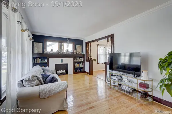 301 Spencer ST, Ferndalecity_oakland, MI 48220