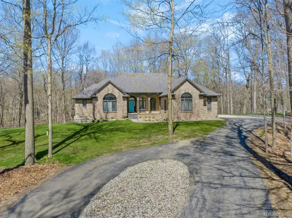 1150 Cripple Creek LN, Rochesterhillscity_oakland, MI 48306