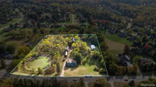 13278 9 Mile RD, Greenoaktownship_livingston, MI 48178