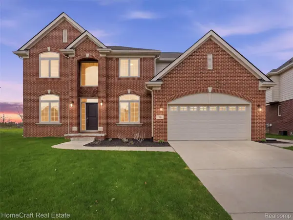 1961 PIMLICO DR, Cantonchartertownship_wayne, MI 48188